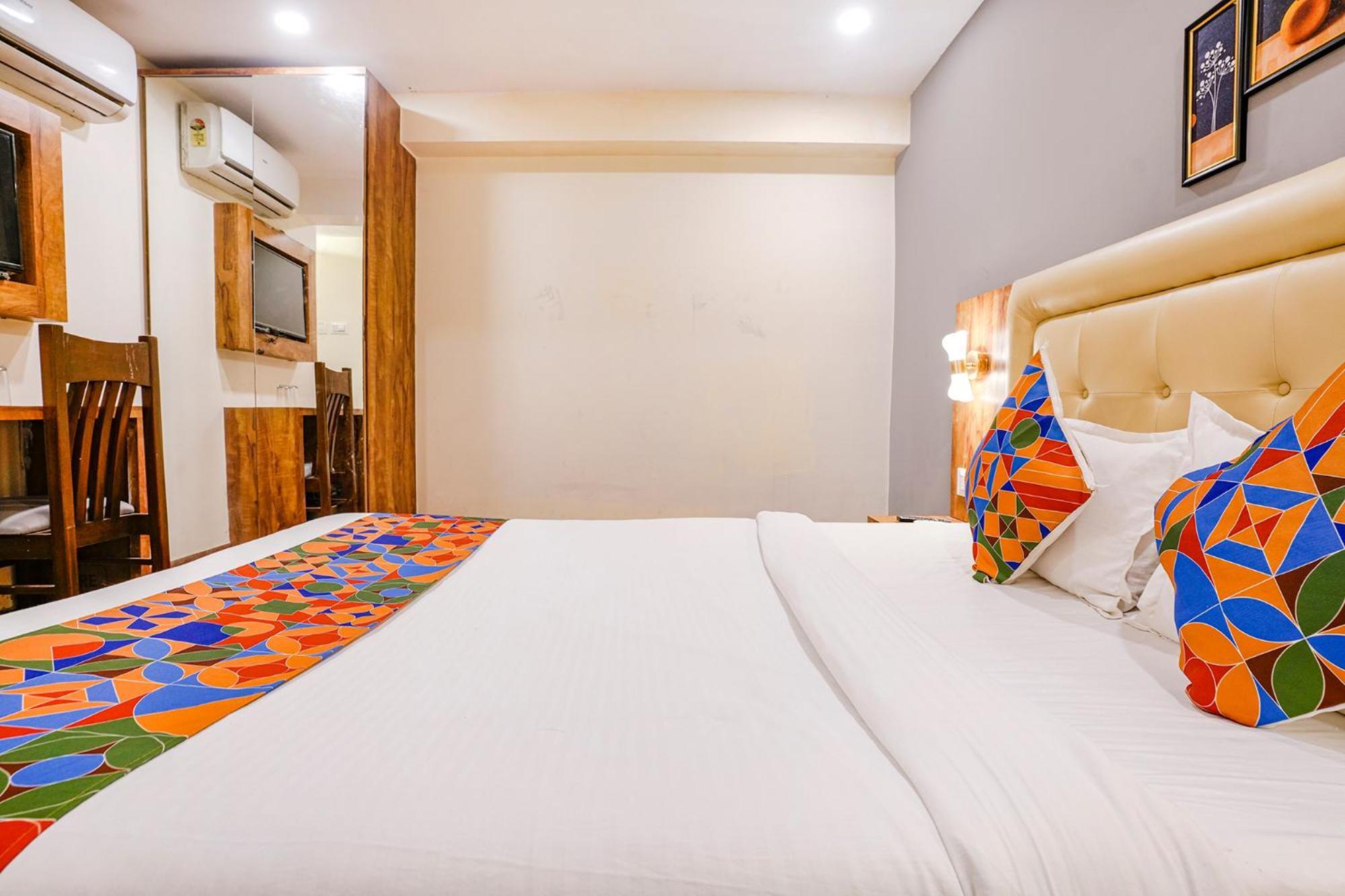 Fabhotel Grand Prime Nr Nesco Hotel Mumbai Dış mekan fotoğraf