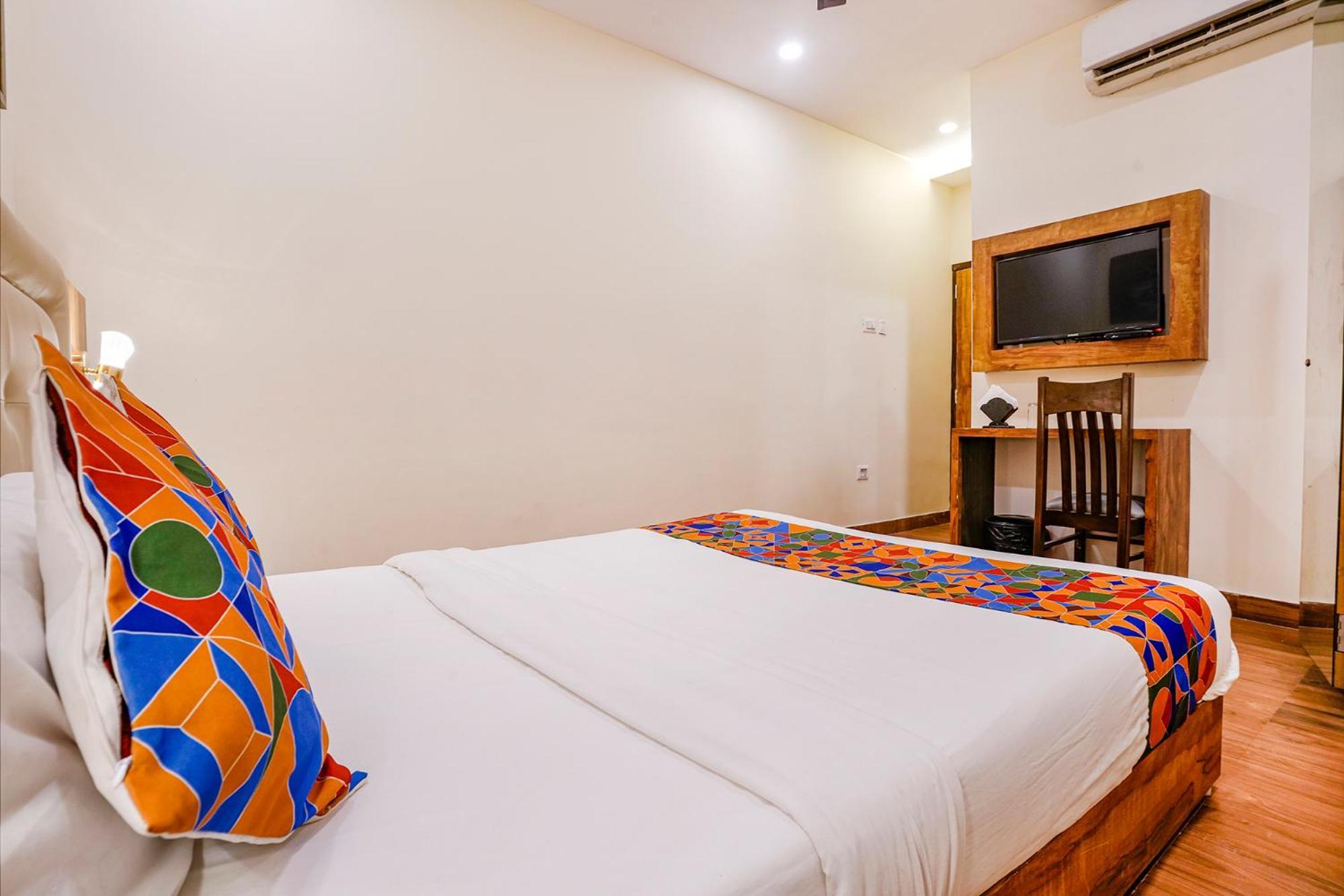 Fabhotel Grand Prime Nr Nesco Hotel Mumbai Dış mekan fotoğraf