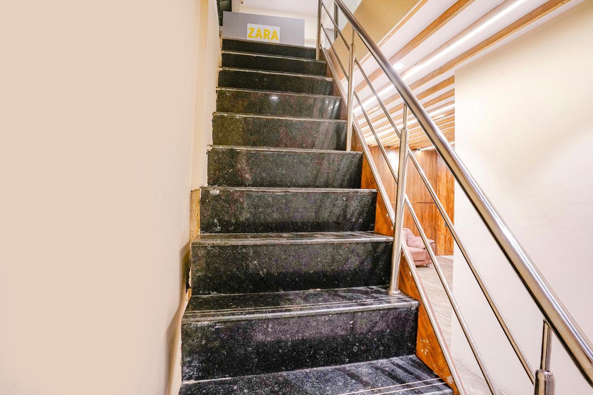 Fabhotel Grand Prime Nr Nesco Hotel Mumbai Dış mekan fotoğraf